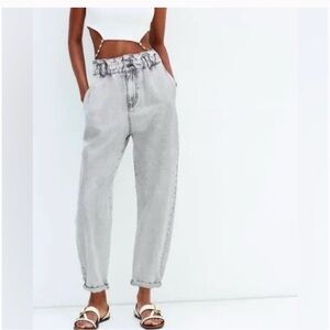 ZARA Women's Gray High-Waisted Jeans SIZE 2